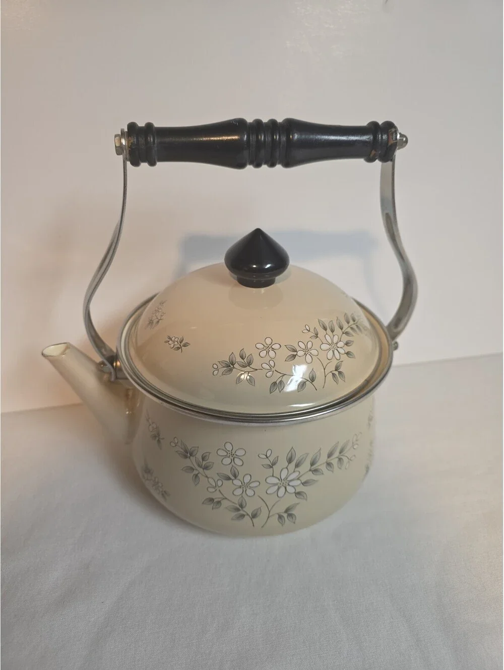 Vtg Cream Enamelware Tea Kettle Gray Floral Sketch Pot Wood Swing Handle
